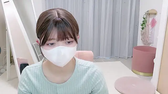 Snapshot of SERIpon_ chatting on 24, 4, 2026 SERIpon online show from 24, 4, 2026