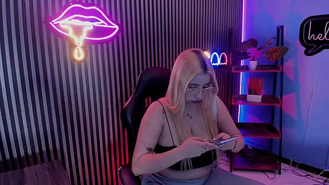 Aliss Taylor1 online show from 11, 4, 2026