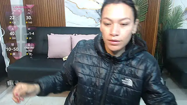 Snapshot of alonddra_tay chatting on 17, 5, 2026 alonddra tay online show from 17, 5, 2026