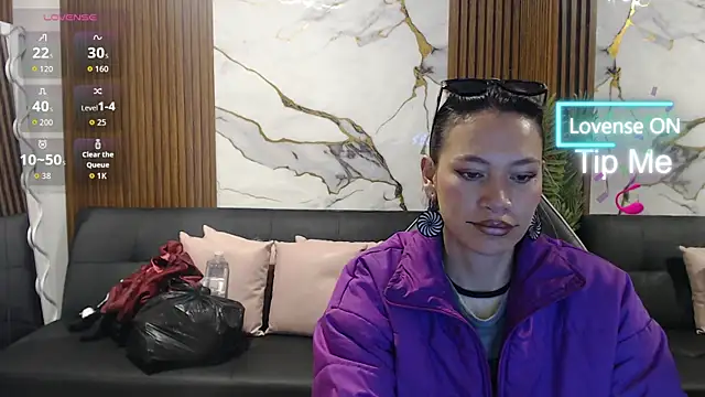 Snapshot of alonddra_tay chatting on 30, 5, 2026 alonddra tay online show from 30, 5, 2026