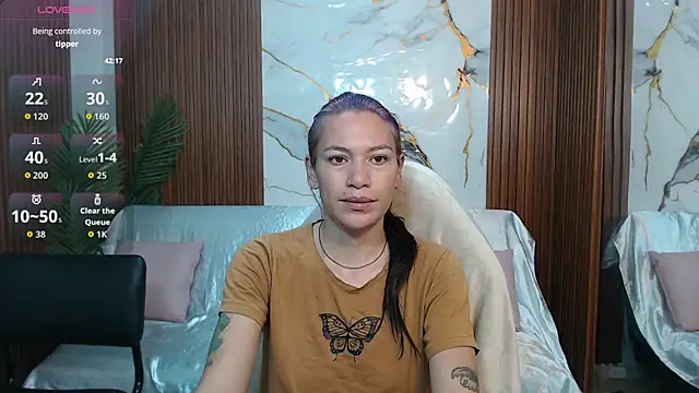 Snapshot of alonddra_tay chatting on 9, 7, 2026 alonddra tay online show from 9, 7, 2026