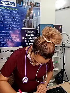 Snapshot of LUISA__07 chatting on 4, 5, 2026 LUISA 07 online show from 4, 5, 2026