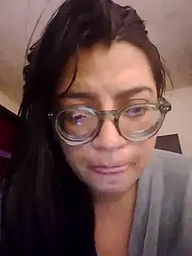Snapshot of SOFI__10 chatting on 23, 4, 2026 SOFI 10 online show from 23, 4, 2026