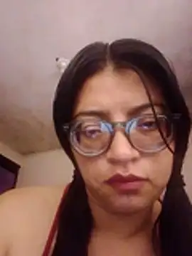 Snapshot of SOFI__10 chatting on 28, 4, 2026 SOFI 10 online show from 28, 4, 2026