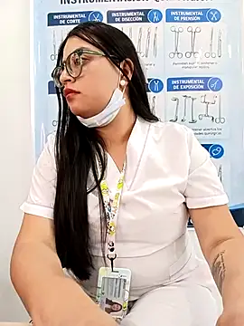 Snapshot of SOFI__10 chatting on 6, 5, 2026 SOFI 10 online show from 6, 5, 2026