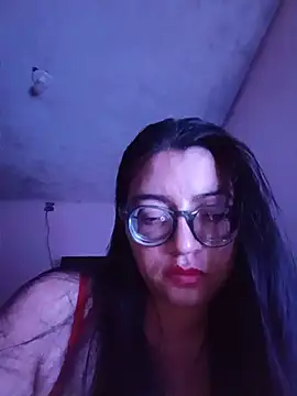 Snapshot of SOFI__10 chatting on 15, 5, 2026 SOFI 10 online show from 15, 5, 2026