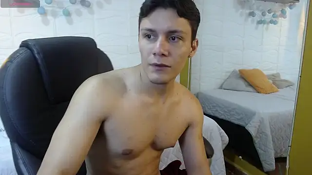 Snapshot of Zayn_clausen chatting on 17, 4, 2026 Zayn clausen online show from 17, 4, 2026