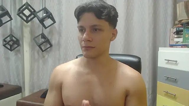 Snapshot of Zayn_clausen chatting on 26, 5, 2026 Zayn clausen online show from 26, 5, 2026