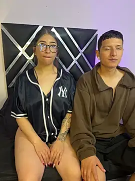 Snapshot of TomAndGia chatting on 20, 4, 2026 TomAndGia online show from 20, 4, 2026