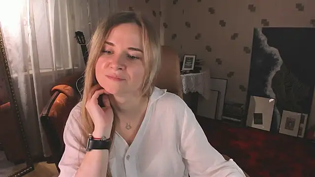 MiaSparkes online show from 17, 6, 2026