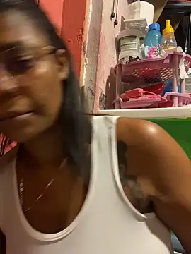 Snapshot of Malonna69 chatting on 12, 4, 2026 Malonna69 online show from 12, 4, 2026