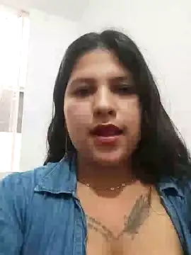 Snapshot of catalella_segura chatting on 15, 4, 2026 catalella segura online show from 15, 4, 2026