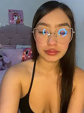 Miakittyyy online show from 14, 4, 2026