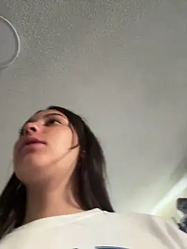 Snapshot of Lucyfer-fire chatting on 20, 4, 2026 Lucyfer-fire online show from 20, 4, 2026