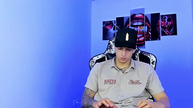 Snapshot of eithan_boy_ chatting on 9, 7, 2026 eithan boy online show from 9, 7, 2026