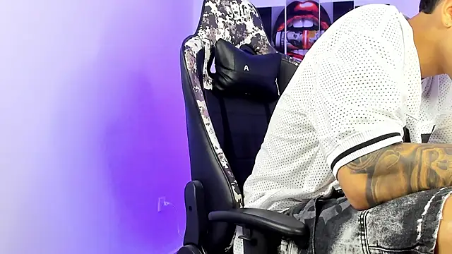 Snapshot of eithan_boy_ chatting on 14, 7, 2026 eithan boy online show from 14, 7, 2026