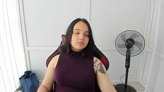 Snapshot of Caroline_cutte chatting on 16, 6, 2026 Caroline cutte online show from 16, 6, 2026