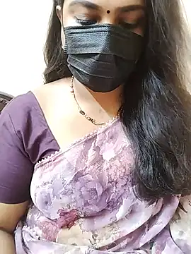 Stephaniee27 online show from 10, 7, 2026