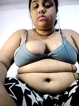 Snapshot of hotsilk21 chatting on 22, 4, 2026 hotsilk21 online show from 22, 4, 2026