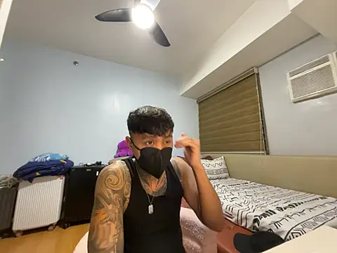 tattoo hottie online show from 15, 4, 2026