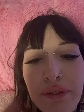 virusDoll online show from 31, 5, 2026