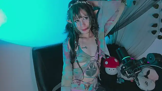 Snapshot of Lucy_Jade chatting on 14, 4, 2026 Lucy Jade online show from 14, 4, 2026