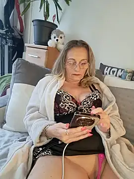 Blond lady czech online show from 14, 5, 2026