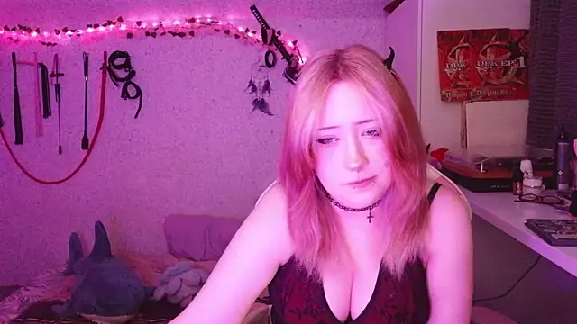 Snapshot of plumpy_girl chatting on 15, 4, 2026 plumpy girl online show from 15, 4, 2026