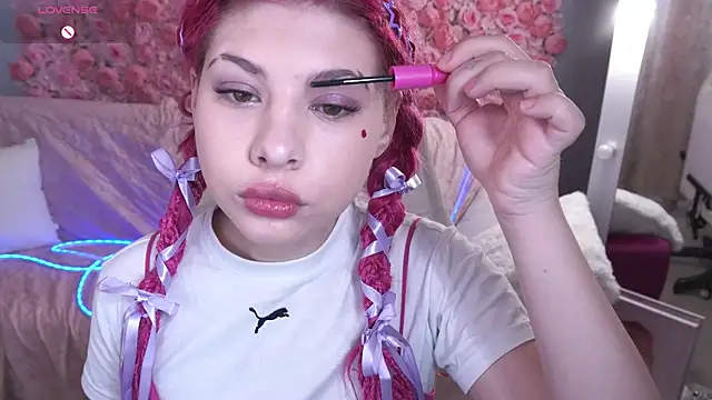 Snapshot of PinkyTrix chatting on 24, 4, 2026 PinkyTrix online show from 24, 4, 2026