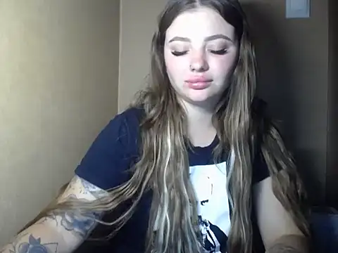 Snapshot of Lola77__ chatting on 3, 7, 2026 Lola77 online show from 3, 7, 2026