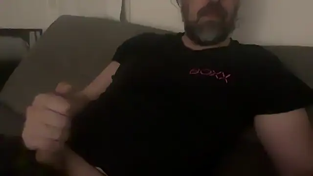 Snapshot of Mach3t3 chatting on 20, 4, 2026 Mach3t3 online show from 20, 4, 2026