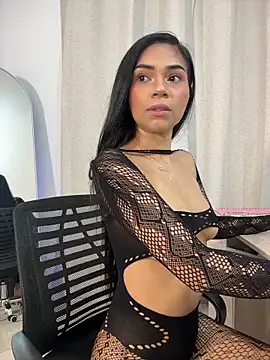Snapshot of MauraGrayy chatting on 20, 5, 2026 MauraGrayy online show from 20, 5, 2026