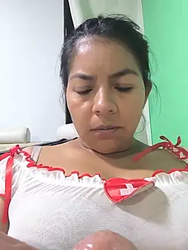 Tamaraxxx hot online show from 18, 6, 2026