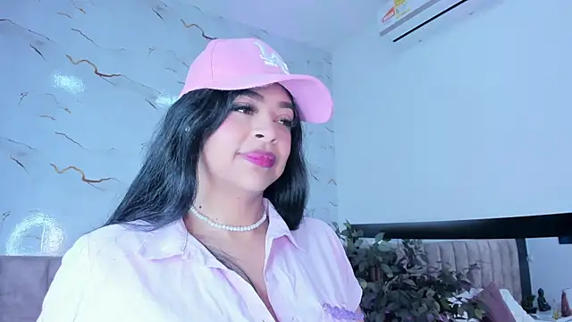 Snapshot of Candicewayne chatting on 18, 6, 2026 Candicewayne online show from 18, 6, 2026