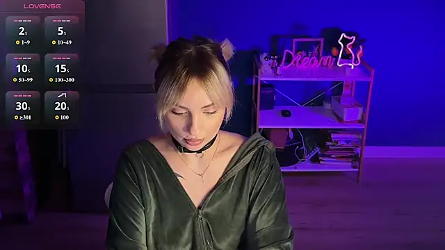 Snapshot of mari_grey chatting on 24, 5, 2026 mari grey online show from 24, 5, 2026