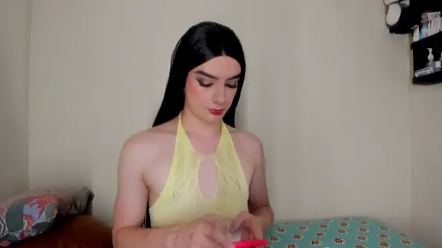 MelanyCollins  online show from 29, 4, 2026
