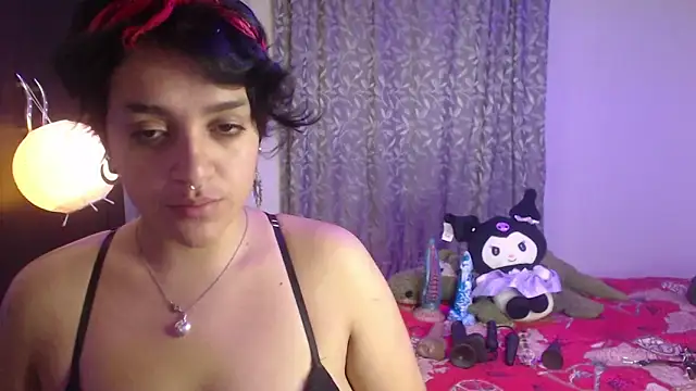 Snapshot of LillithMonroe chatting on 16, 4, 2026 LillithMonroe online show from 16, 4, 2026