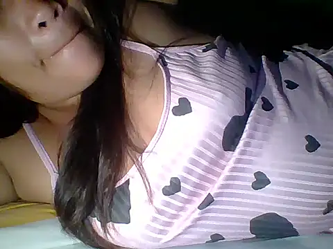 Snapshot of PinayAnne chatting on 2, 6, 2026 PinayAnne online show from 2, 6, 2026