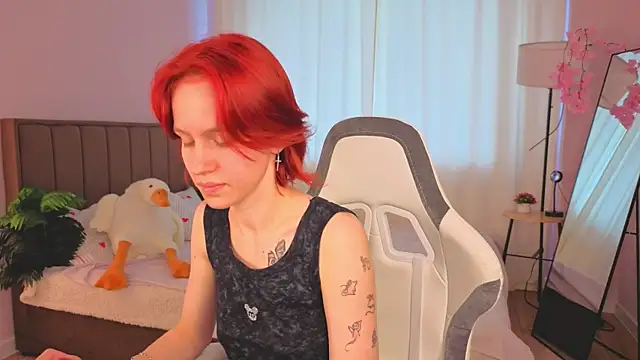 Snapshot of Milena_Milyan chatting on 18, 7, 2026 Milena Milyan online show from 18, 7, 2026