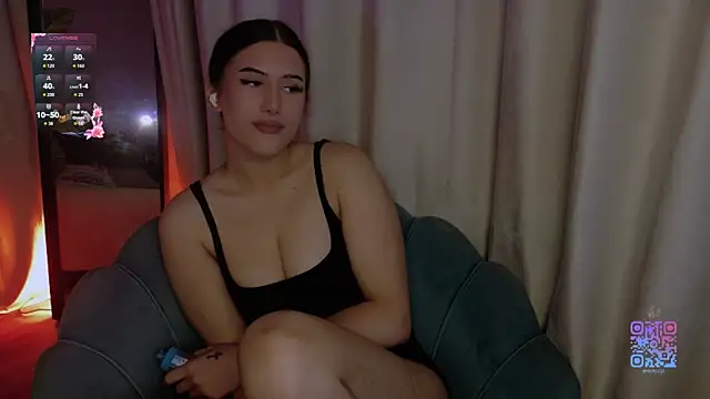 Snapshot of HazelHayesss chatting on 29, 4, 2026 HazelHayesss online show from 29, 4, 2026