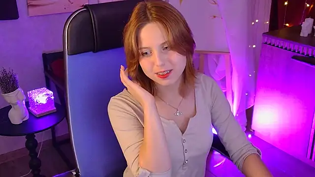 VivienneHebert online show from 9, 7, 2026