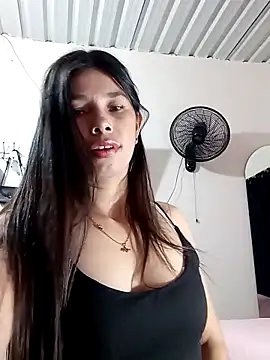 Snapshot of Sexy-Violet-20 chatting on 3, 5, 2026 Sexy-Violet-20 online show from 3, 5, 2026