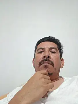 Snapshot of Fys82 chatting on 5, 7, 2026 Fys82 online show from 5, 7, 2026