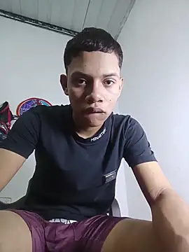 curious straight guy online show from 16, 4, 2026