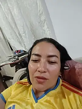 Snapshot of LuluDream chatting on 14, 6, 2026 LuluDream online show from 14, 6, 2026