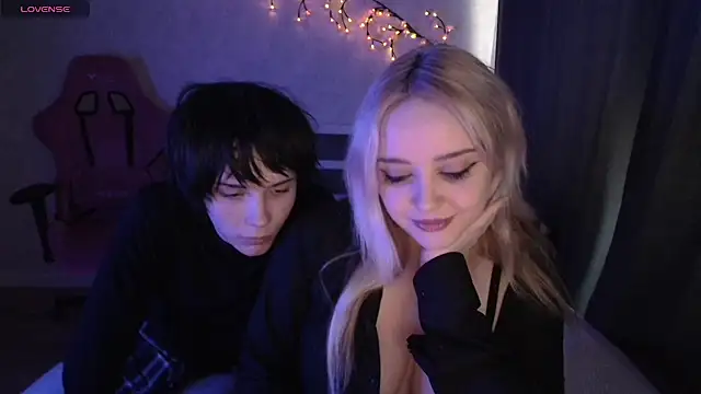 Snapshot of ScallyMilana chatting on 23, 4, 2026 ScallyMilana online show from 23, 4, 2026