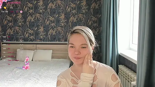 Anna Delon online show from 25, 4, 2026