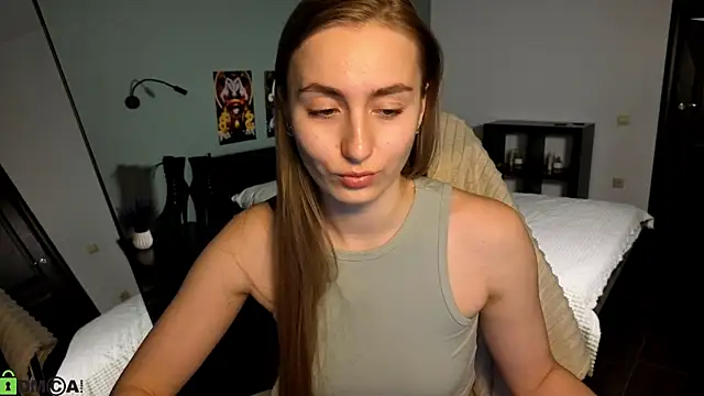 Snapshot of Your_Emily25 chatting on 27, 5, 2026 Your Emily25 online show from 27, 5, 2026