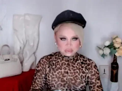 Snapshot of olla_victoria chatting on 29, 4, 2026 olla victoria online show from 29, 4, 2026