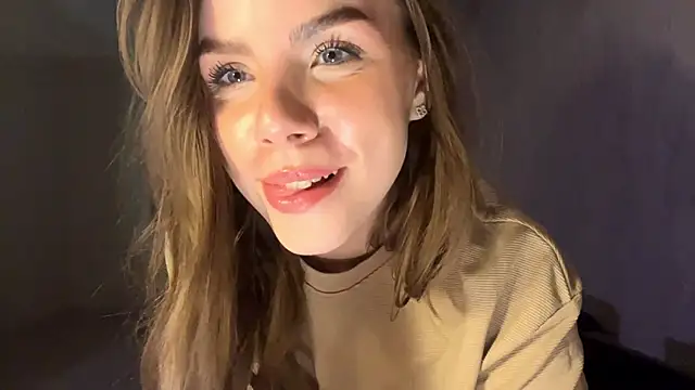 LeishaRocher online show from 18, 4, 2026